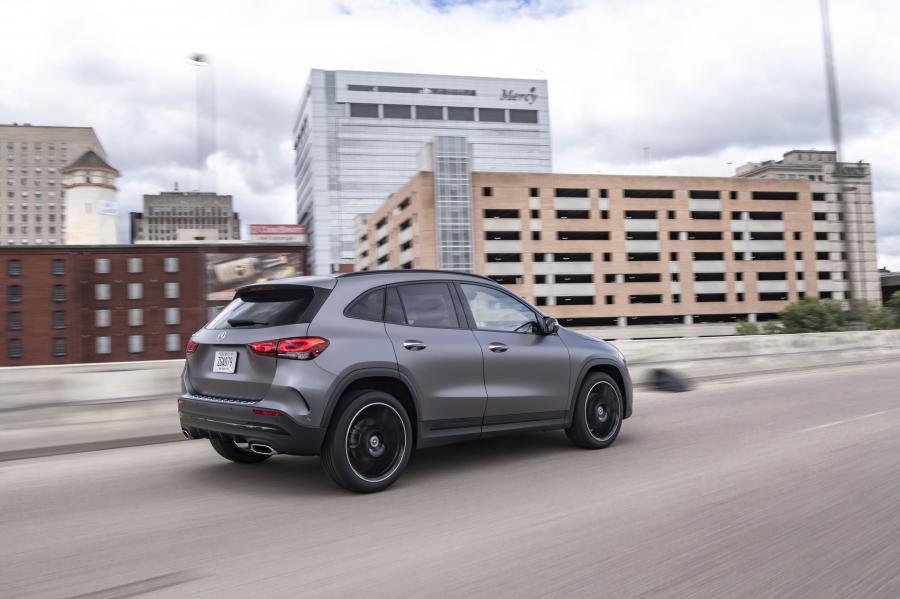  Mercedes-Benz GLA250 AMG Line (H247) 2020 года  (NA) (фото 31 из 96)